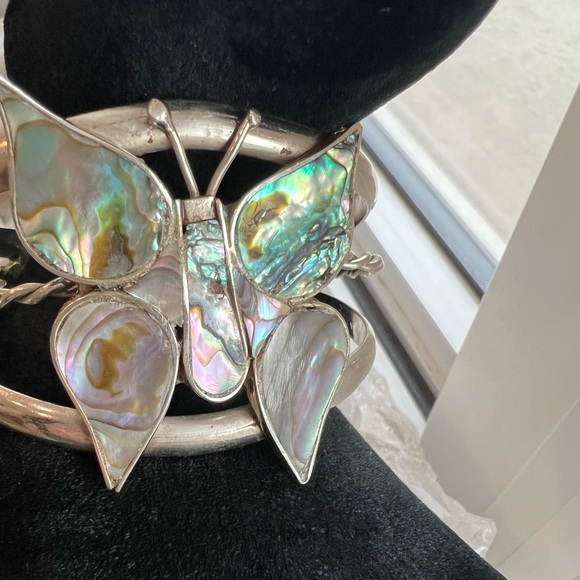 Mexican Silver and Abalone Cuff Butterfly - Picture 2 of 9